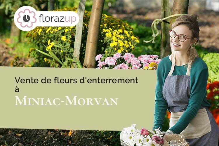 croix de fleurs pour une crémation à Miniac-Morvan (Ille-et-Vilaine/35540)