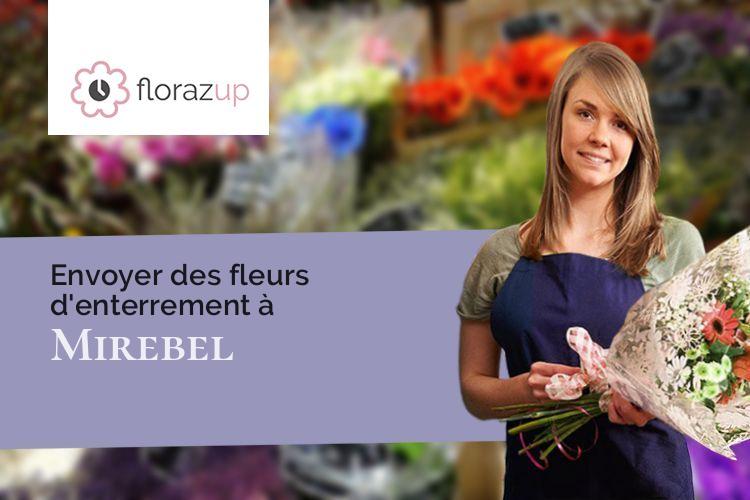 croix de fleurs pour des funérailles à Mirebel (Jura/39570)