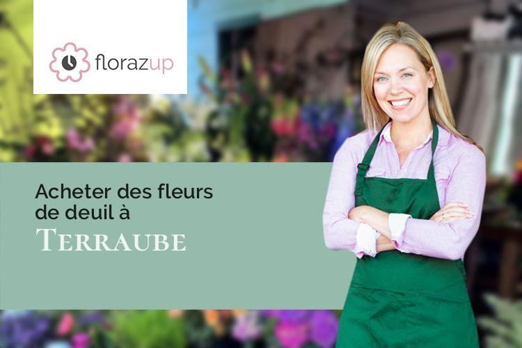 croix de fleurs pour des obsèques à Terraube (Gers/32700)